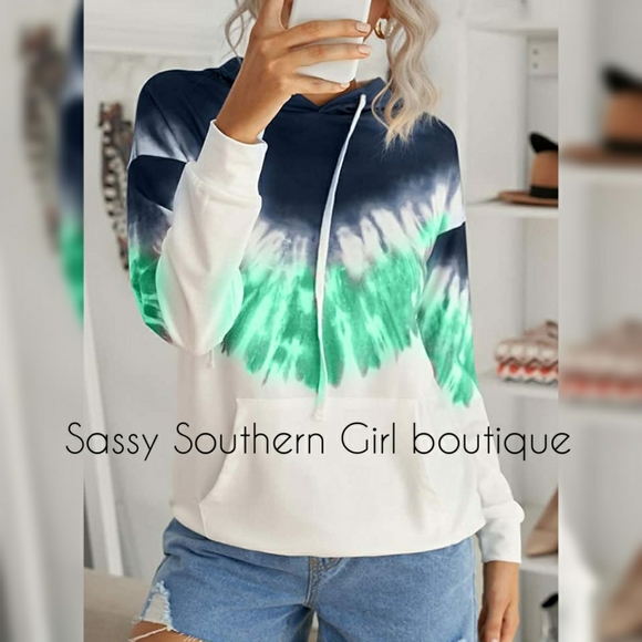 🆕⭐ Oversized white blue green tie dye hoodie - Picture 2 of 8